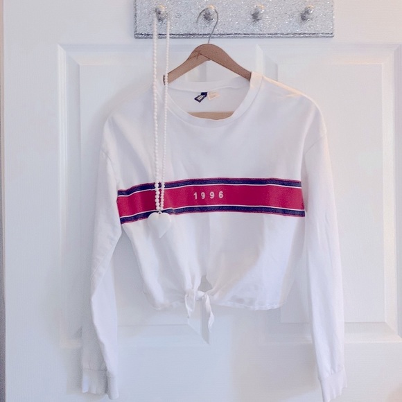 H&M White with Navy/Red Stripe Crop Top Long Sleeve Top Tie Front “1996” Logo - Picture 1 of 3